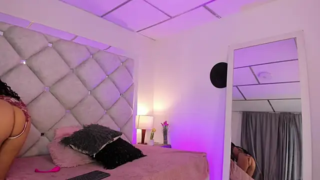 alessiaferry online show from November 21, 2025, 7:13 pm