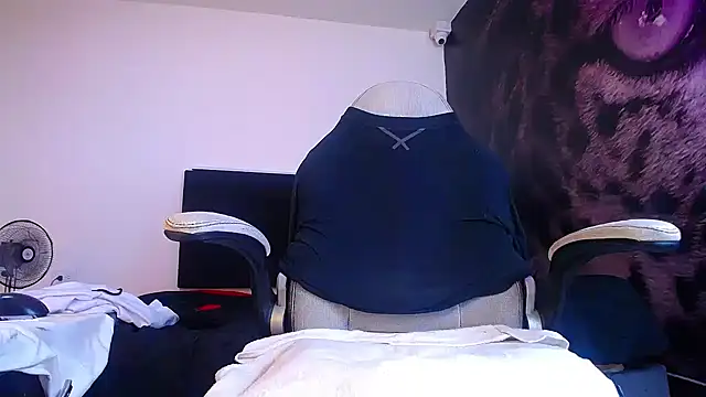 Snapshot of DOMINIT_HOT chatting on September 10, 2025, 8:41 pm DOMINIT HOT online show from September 10, 2025, 8:41 pm