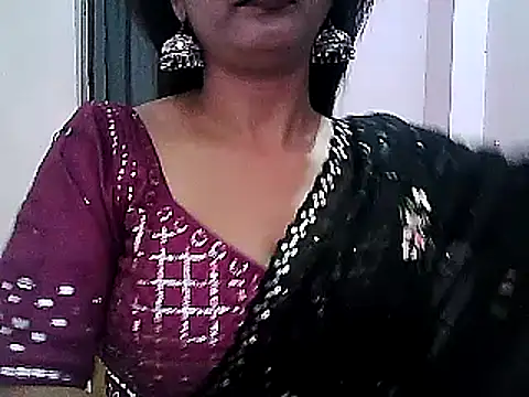 Snapshot of Model-Tanya chatting on February 2, 2025, 2:02 pm Model-Tanya online show from February 2, 2025, 2:02 pm