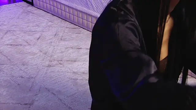 OnlyXandra online show from January 19, 2026, 5:44 am