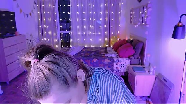 Malinax online show from February 3, 2026, 5:05 am