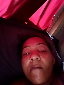 Grazzy85 online show from February 7, 2025, 10:40 am