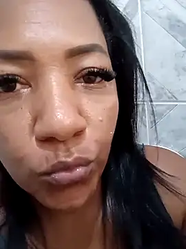 Grazzy85 online show from December 24, 2024, 12:22 pm