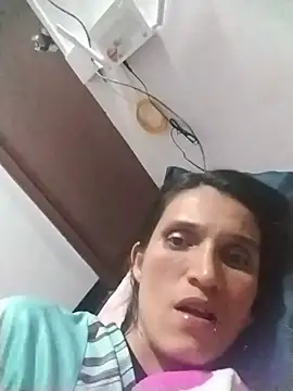 Snapshot of Nathasha_LatinHot chatting on October 11, 2025, 7:20 am Nathasha LatinHot online show from October 11, 2025, 7:20 am