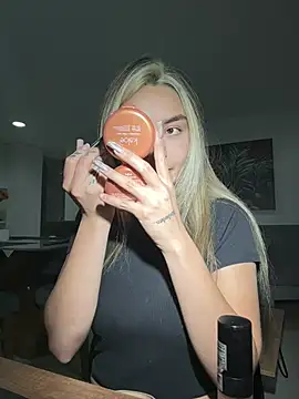 emma oxford online show from February 25, 2026, 2:23 am