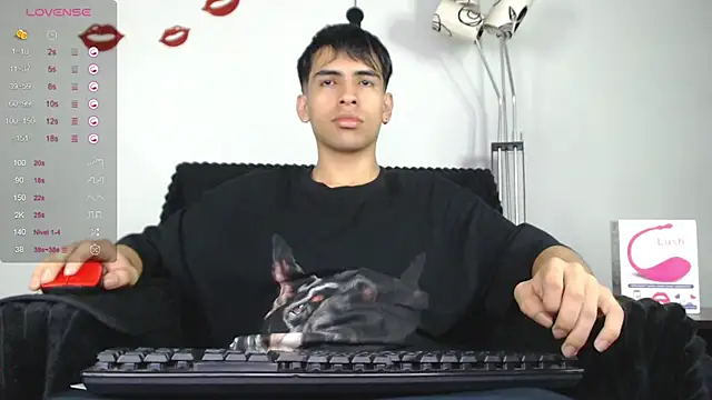 Snapshot of zack_thunder chatting on February 10, 2025, 11:46 am zack thunder online show from February 10, 2025, 11:46 am
