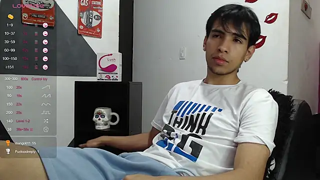 Snapshot of zack_thunder chatting on March 22, 2025, 6:47 pm zack thunder online show from March 22, 2025, 6:47 pm