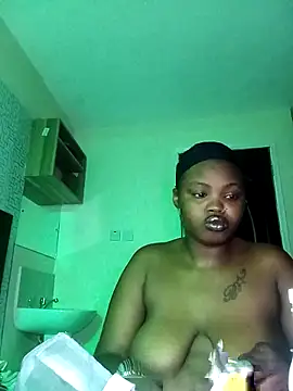 Snapshot of freaky_belle chatting on October 31, 2025, 3:58 am freaky belle online show from October 31, 2025, 3:58 am