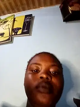 Snapshot of freaky_belle chatting on October 22, 2025, 9:46 pm freaky belle online show from October 22, 2025, 9:46 pm