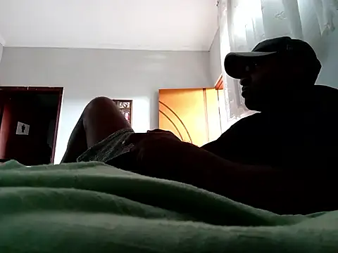 Beto0815 online show from February 4, 2026, 4:13 pm