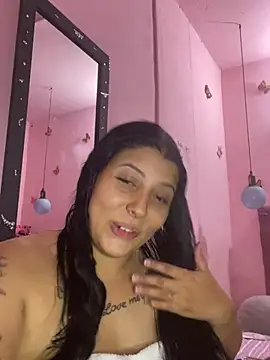 Snapshot of Celeste_smitth chatting on January 29, 2025, 1:05 am Celeste smitth online show from January 29, 2025, 1:05 am