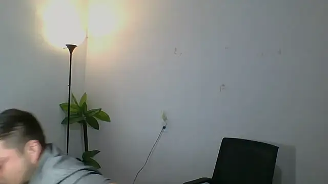 Snapshot of DirtyRcride chatting on October 30, 2025, 2:32 am DirtyRcride online show from October 30, 2025, 2:32 am