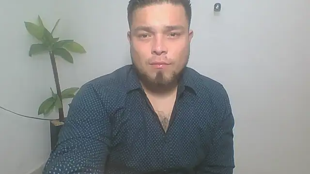 Snapshot of DirtyRcride chatting on October 20, 2025, 2:46 am DirtyRcride online show from October 20, 2025, 2:46 am