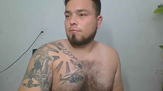 Snapshot of DirtyRcride chatting on October 20, 2025, 5:02 pm DirtyRcride online show from October 20, 2025, 5:02 pm