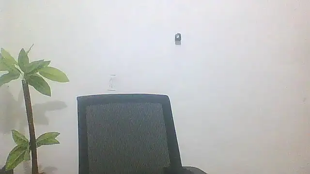 Snapshot of DirtyRcride chatting on October 19, 2025, 4:59 am DirtyRcride online show from October 19, 2025, 4:59 am