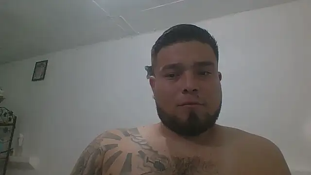 Snapshot of DirtyRcride chatting on October 16, 2025, 8:28 pm DirtyRcride online show from October 16, 2025, 8:28 pm