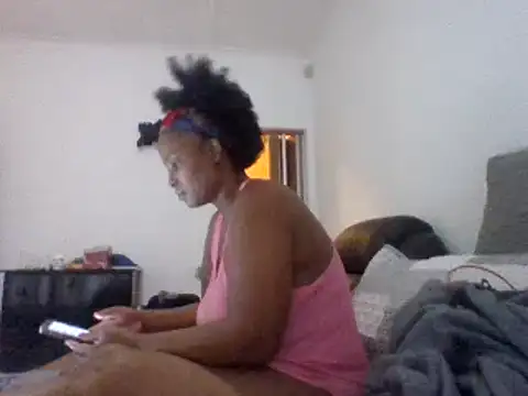 BabeAssXX online show from February 19, 2025, 7:17 am