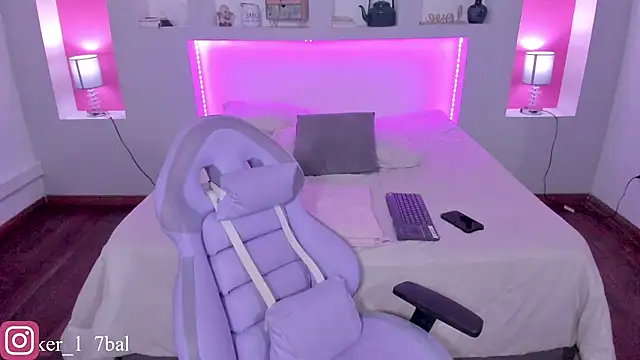 ViolettaBaker  online show from February 1, 2025, 1:44 am