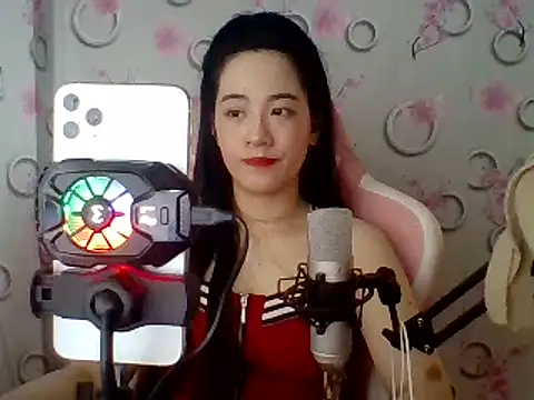 Nana-68 online show from March 5, 2025, 2:23 pm