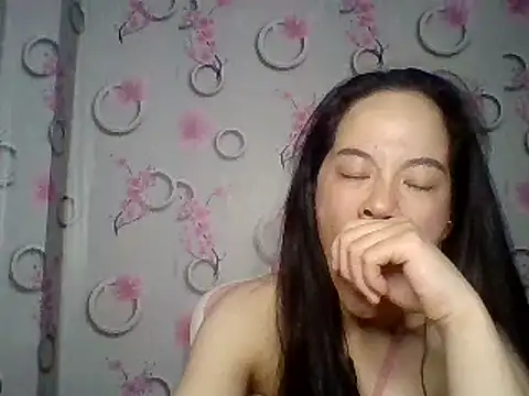 Snapshot of Nana-68 chatting on September 20, 2025, 2:22 pm Nana-68 online show from September 20, 2025, 2:22 pm