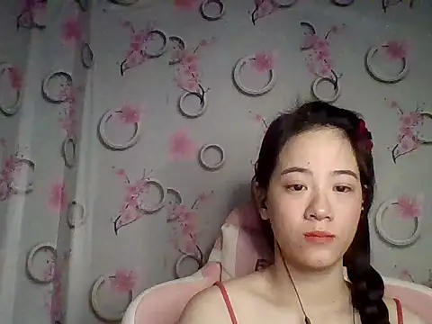 Snapshot of Nana-68 chatting on October 22, 2025, 4:28 pm Nana-68 online show from October 22, 2025, 4:28 pm