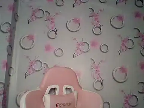 Snapshot of Nana-68 chatting on September 23, 2025, 1:51 pm Nana-68 online show from September 23, 2025, 1:51 pm