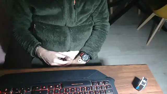 Adri gard online show from February 12, 2026, 9:03 pm