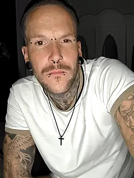 kleinerhannes3 online show from September 14, 2025, 1:50 am