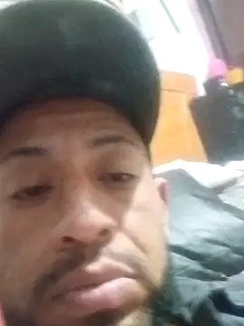 pineda1689 online show from April 21, 2026, 11:11 pm