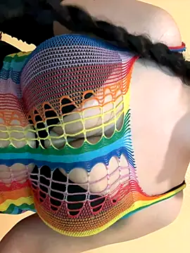 Evelyn Moon online show from September 24, 2025, 7:04 am