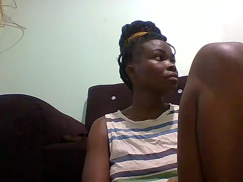 sexxyqueenn22 online show from November 15, 2025, 12:47 am