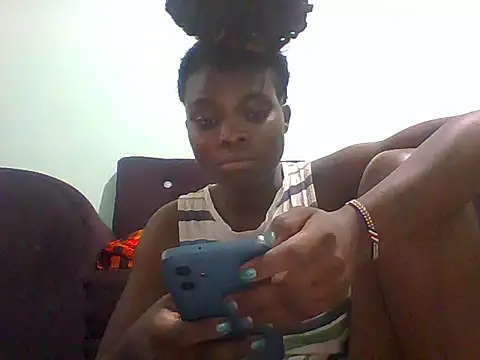 sexxyqueenn22 online show from November 8, 2025, 11:30 pm