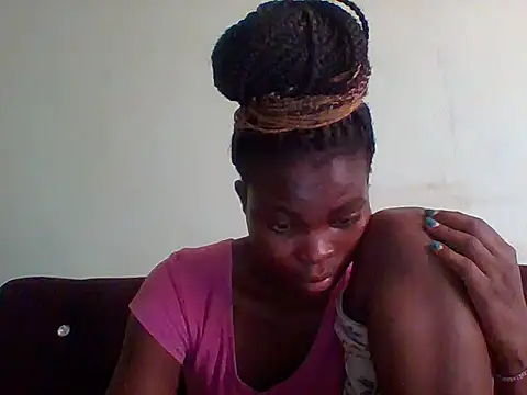 sexxyqueenn22 online show from November 26, 2025, 9:09 am