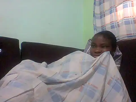 sexxyqueenn22 online show from October 6, 2025, 6:03 am