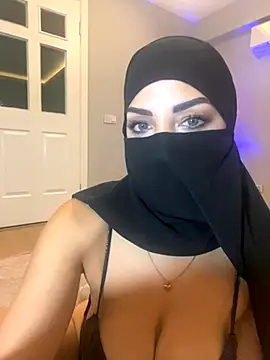 Amberonee31 online show from October 19, 2025, 8:33 pm