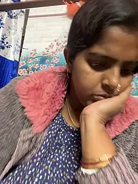Snapshot of Beauty-queen chatting on February 22, 2025, 3:47 pm Beauty-queen online show from February 22, 2025, 3:47 pm