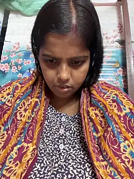 Beauty-queen online show from November 9, 2025, 10:52 am