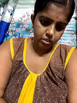 Snapshot of Beauty-queen chatting on September 20, 2025, 11:37 am Beauty-queen online show from September 20, 2025, 11:37 am