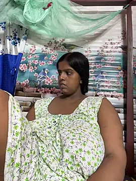 Beauty-queen online show from June 27, 2026, 2:01 pm