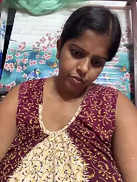 Snapshot of Beauty-queen chatting on October 27, 2025, 1:23 pm Beauty-queen online show from October 27, 2025, 1:23 pm