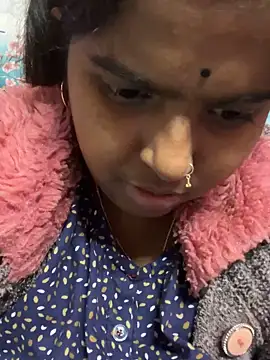 Snapshot of Beauty-queen chatting on February 18, 2025, 1:11 pm Beauty-queen online show from February 18, 2025, 1:11 pm