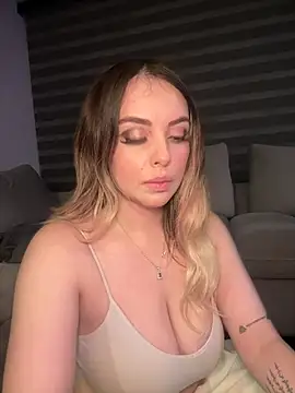 Alirawrz online show from March 8, 2025, 12:11 am
