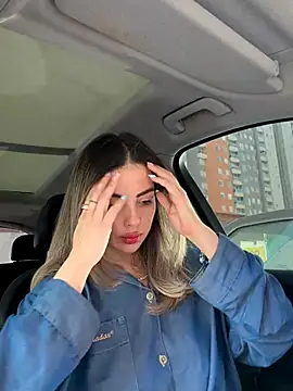 Alirawrz online show from November 7, 2025, 1:15 pm