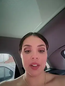 Alirawrz online show from March 2, 2025, 1:42 pm