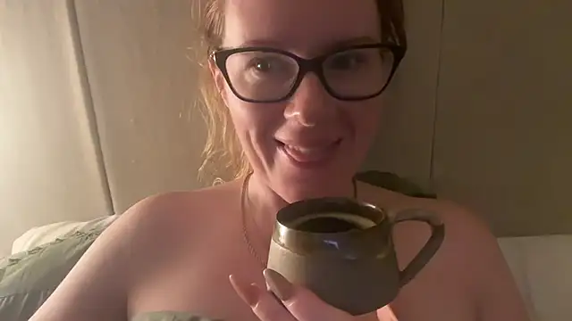 Snapshot of redheadrosie69 chatting on September 24, 2025, 4:41 am redheadrosie69 online show from September 24, 2025, 4:41 am