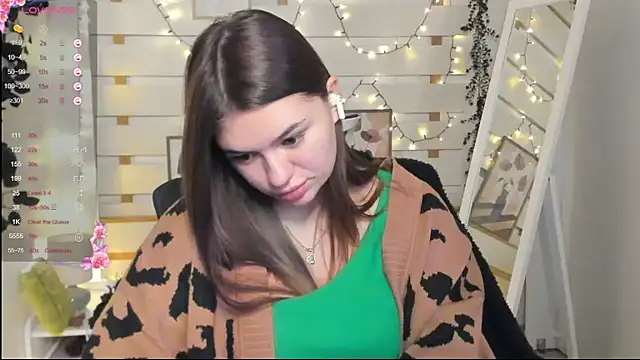 Snapshot of Josephine_Kiss chatting on January 11, 2026, 1:18 pm Josephine Kiss online show from January 11, 2026, 1:18 pm