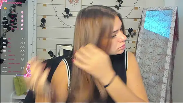 Snapshot of Josephine_Kiss chatting on October 30, 2025, 1:31 pm Josephine Kiss online show from October 30, 2025, 1:31 pm