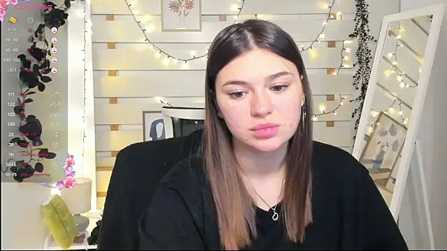 Snapshot of Josephine_Kiss chatting on January 10, 2026, 4:35 pm Josephine Kiss online show from January 10, 2026, 4:35 pm