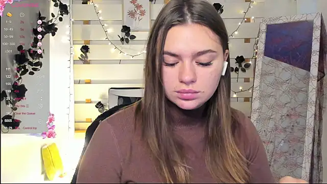 Snapshot of Josephine_Kiss chatting on October 26, 2025, 1:00 pm Josephine Kiss online show from October 26, 2025, 1:00 pm