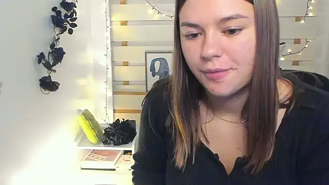 Snapshot of Josephine_Kiss chatting on November 5, 2025, 1:58 pm Josephine Kiss online show from November 5, 2025, 1:58 pm